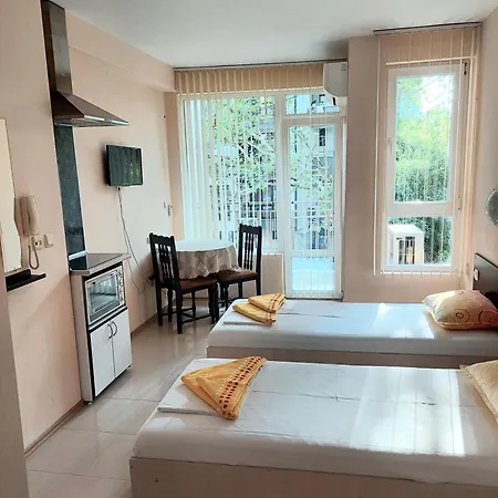 Апартаменты студио алекс